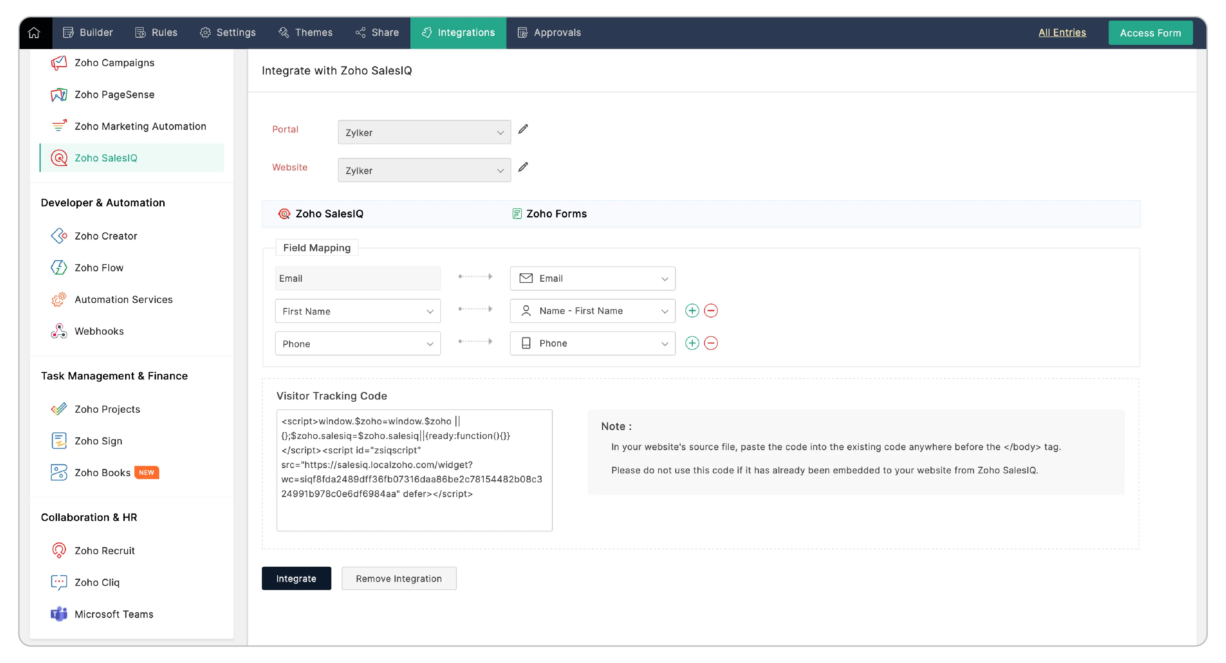 Zoho SalesIQ dashboard – real-time visitor tracking and live chat interface